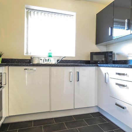 Tudors Esuites 4 Bedroom House Driveway & Garden Birmingham Buitenkant foto