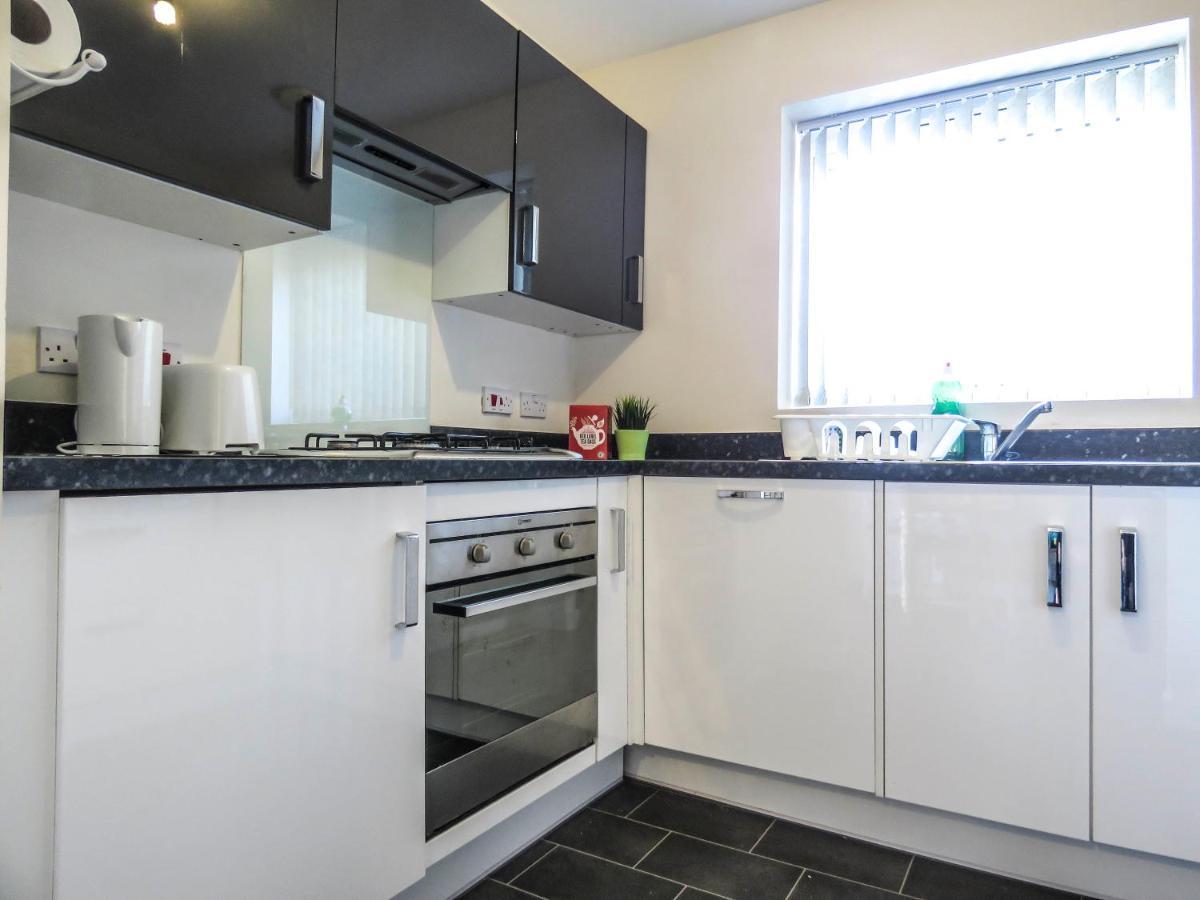 Tudors Esuites 4 Bedroom House Driveway & Garden Birmingham Buitenkant foto
